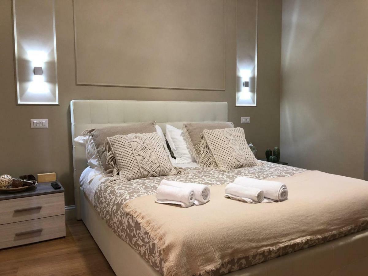 Pantheon Luxury Suite Rome Bagian luar foto
