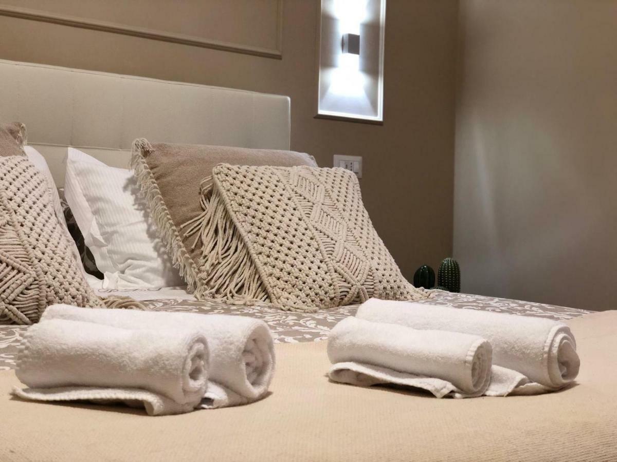 Pantheon Luxury Suite Rome Bagian luar foto